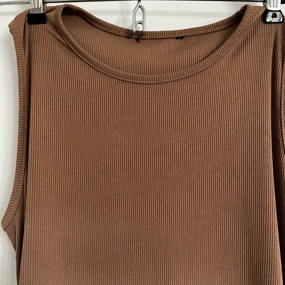 Ruched Dress - Picture 3 of 4